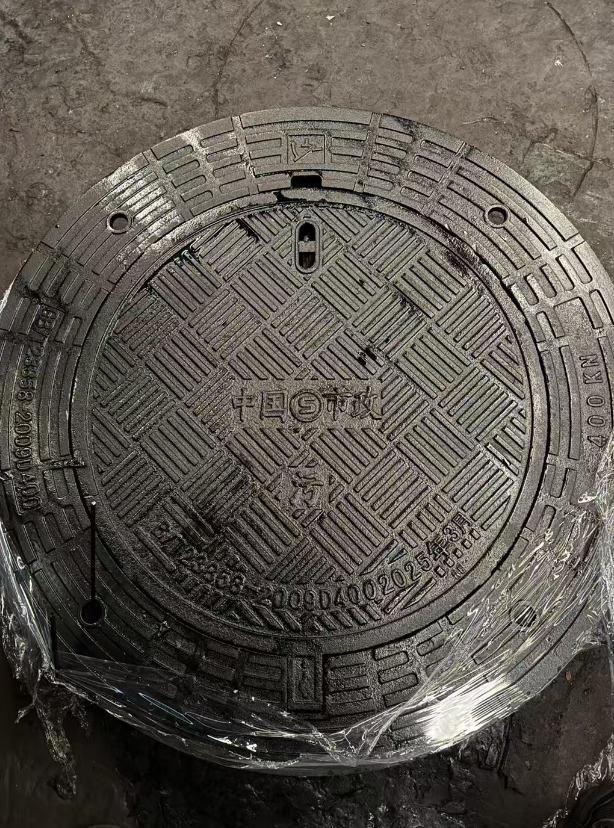 昆明球墨铸铁防沉降井盖展示